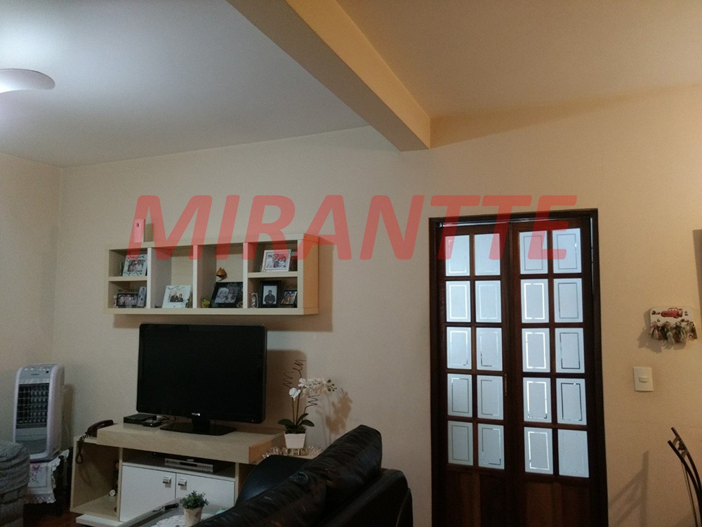Sobrado de 220m² com 4 quartos em Limão