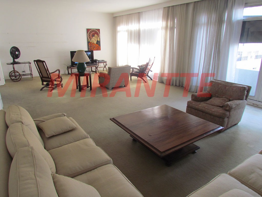 Apartamento de 300m² com 3 quartos em Jardim Paulista