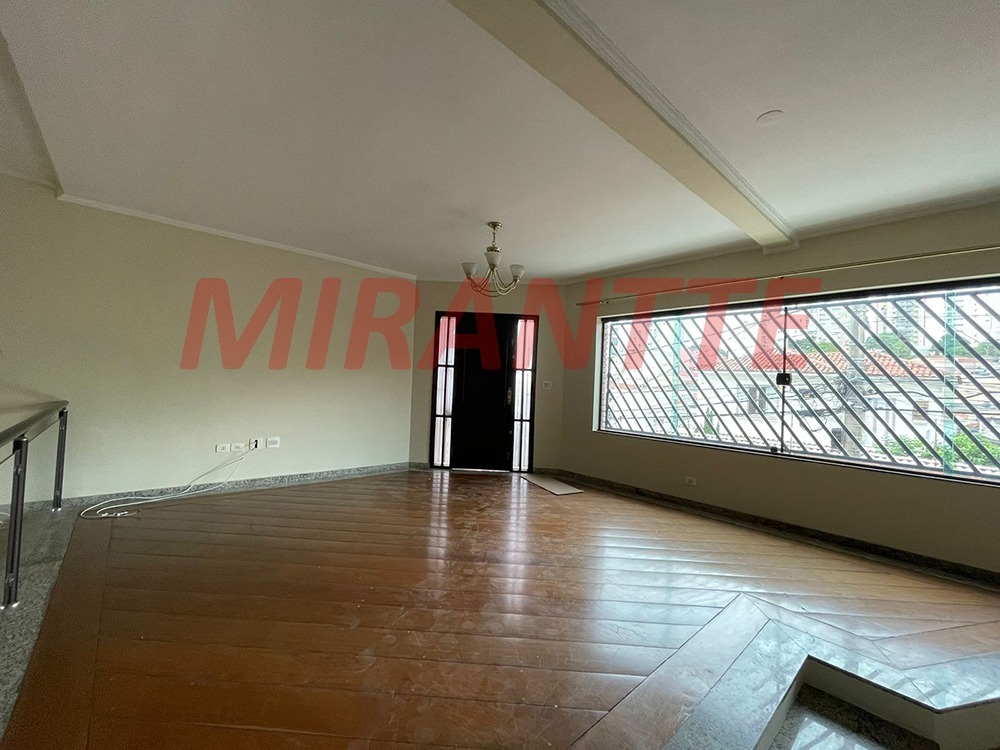 Sobrado de 272m² com 3 quartos em Casa Verde