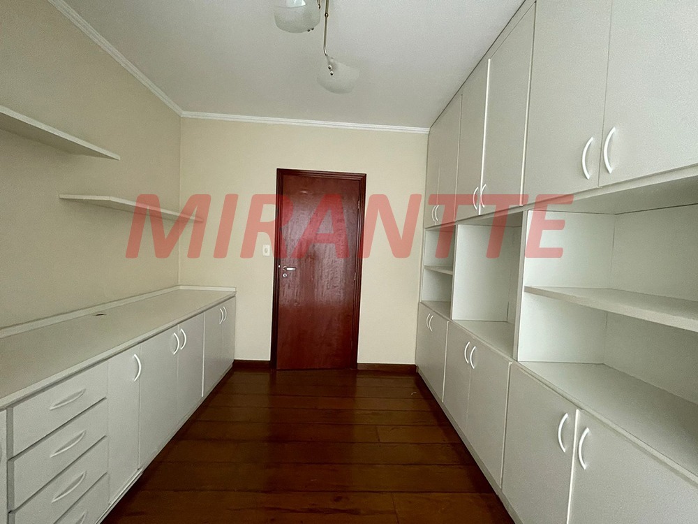 Sobrado de 272m² com 3 quartos em Casa Verde