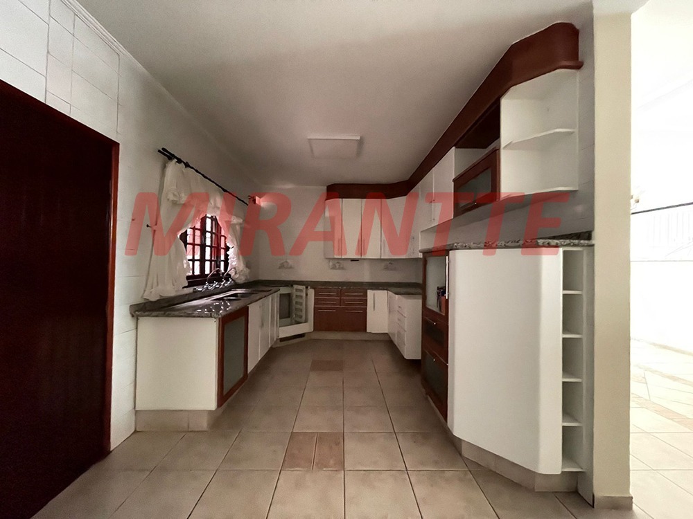 Sobrado de 272m² com 3 quartos em Casa Verde