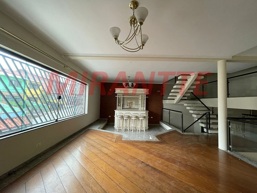 Sobrado de 272m² com 3 quartos em Casa Verde