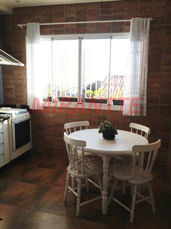 Sobrado de 200m² com 3 quartos em Vila Prudente