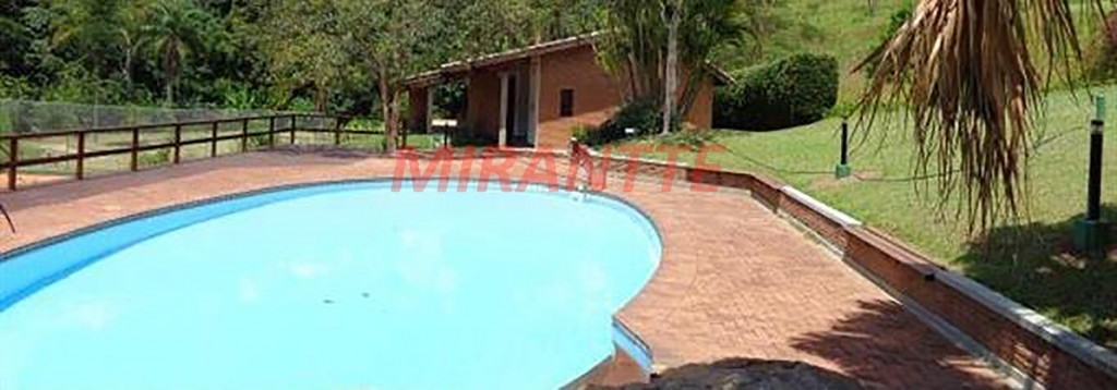 Sobrado de 240m² com 3 quartos em Portão