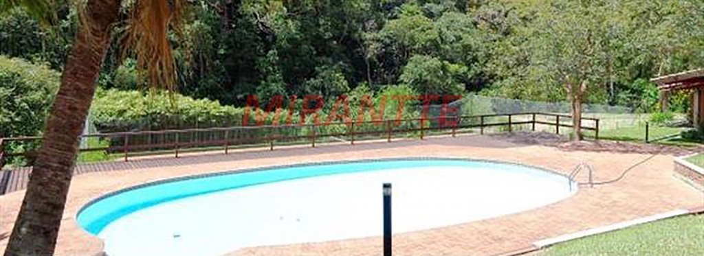 Sobrado de 240m² com 3 quartos em Portão