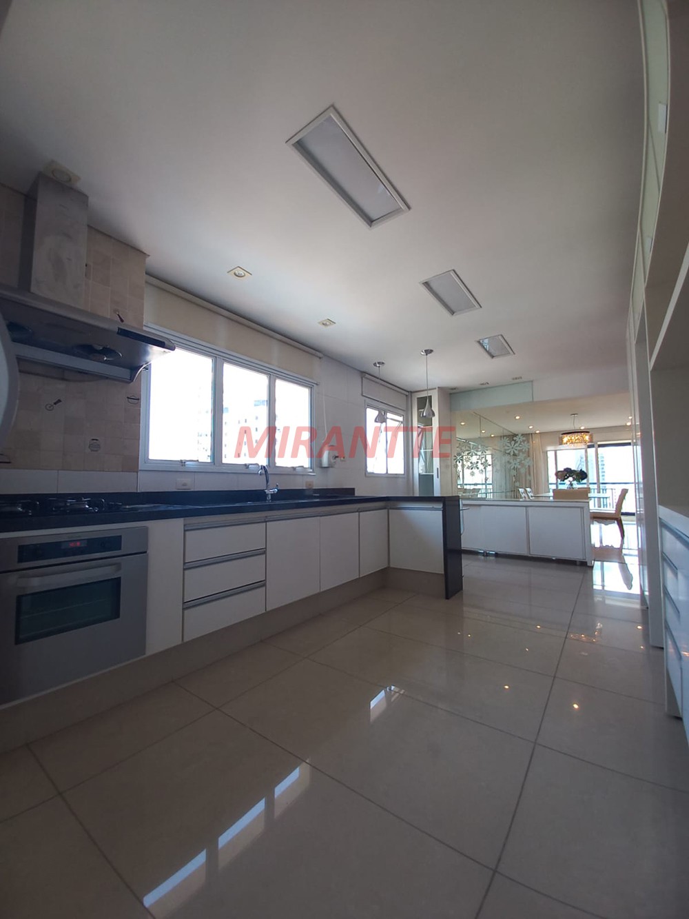 Apartamento de 169m² com 3 quartos em Santana