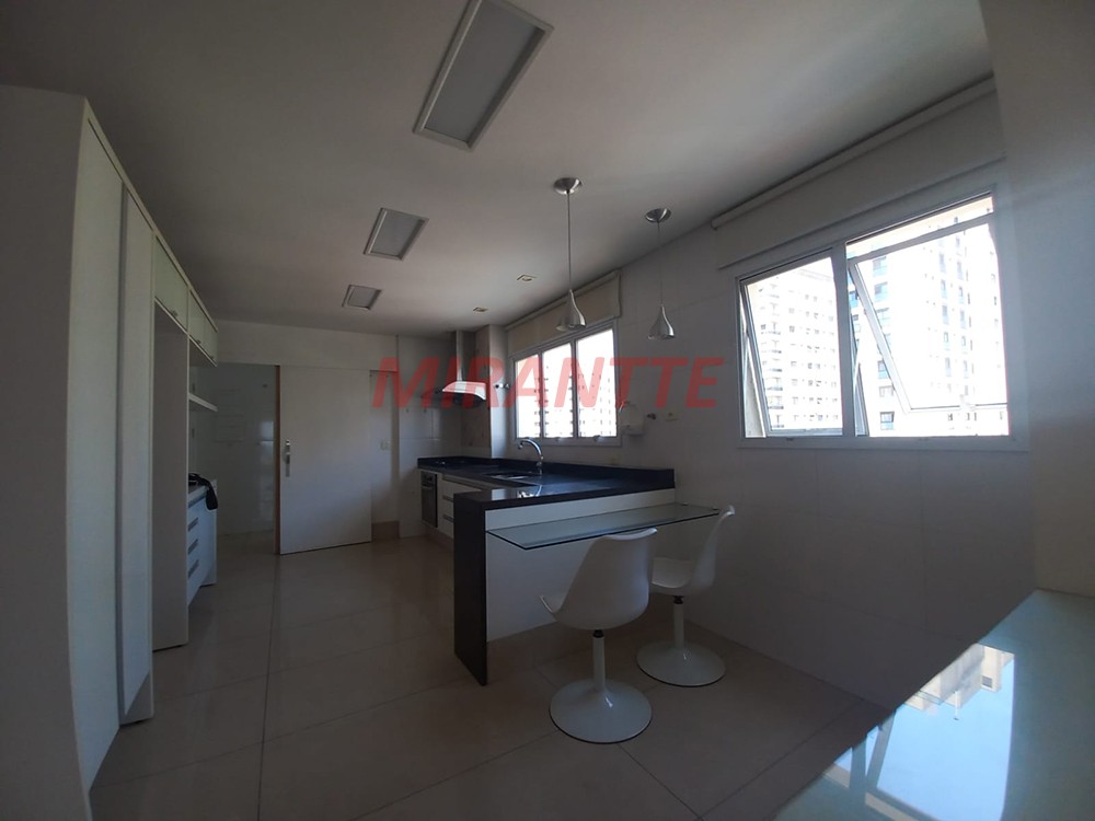 Apartamento de 169m² com 3 quartos em Santana