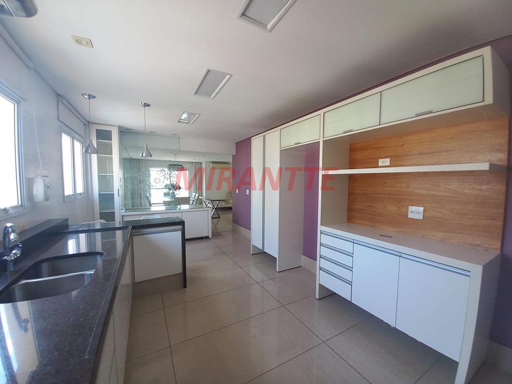 Apartamento de 169m² com 3 quartos em Santana