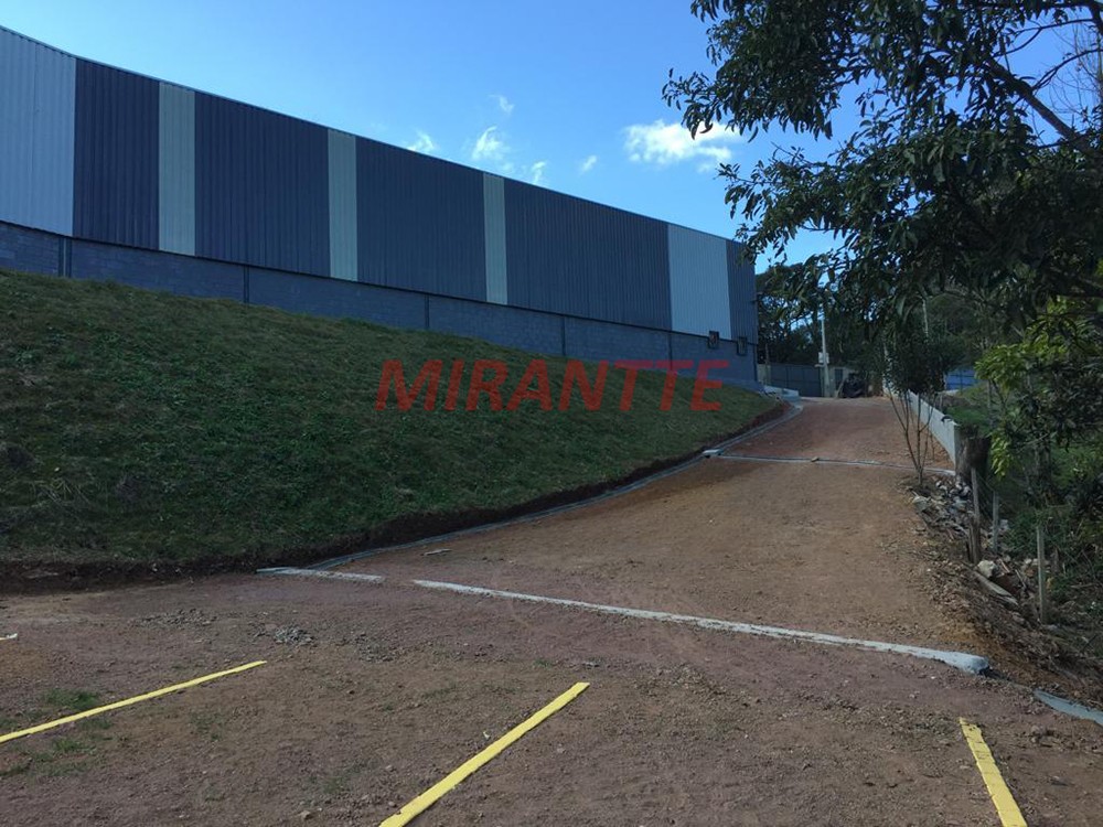 Galpao em Centro – Mairiporã