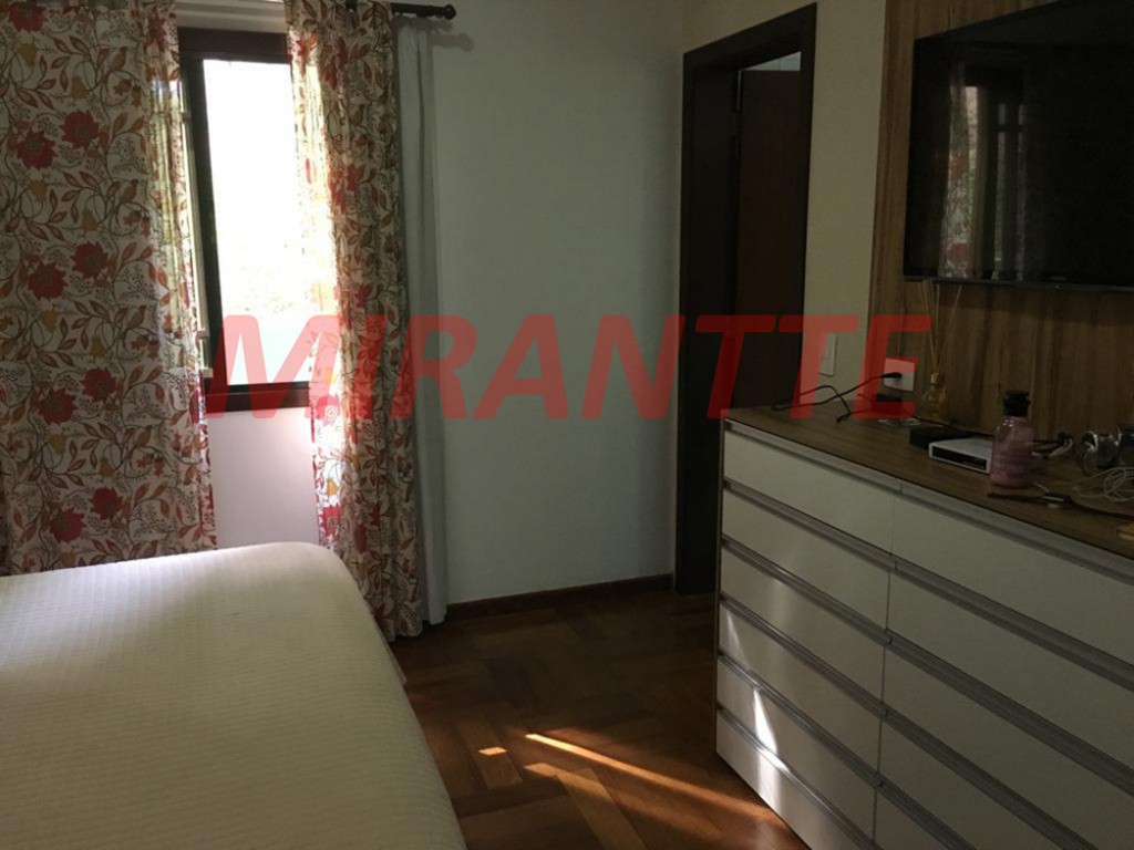 Casa terrea de 294m² com 3 quartos em Serra da Cantareira
