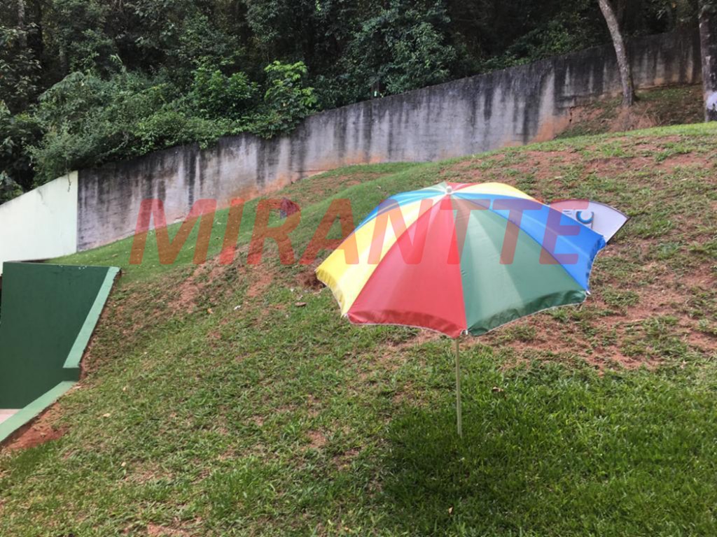 Casa terrea de 294m² com 3 quartos em Serra da Cantareira