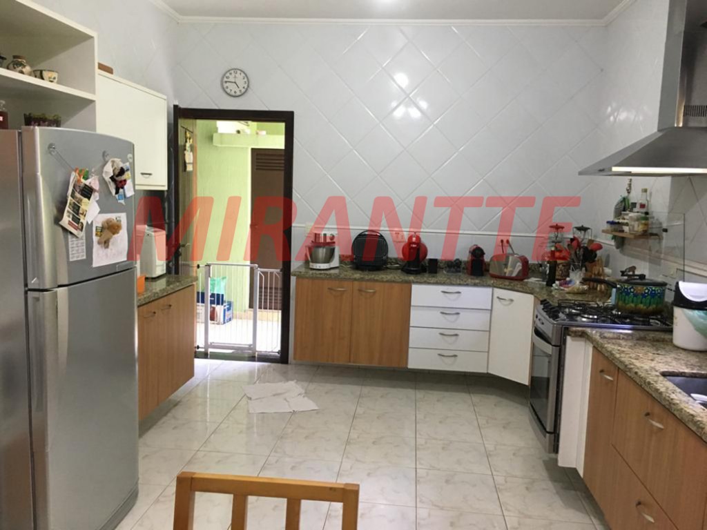 Casa terrea de 294m² com 3 quartos em Serra da Cantareira