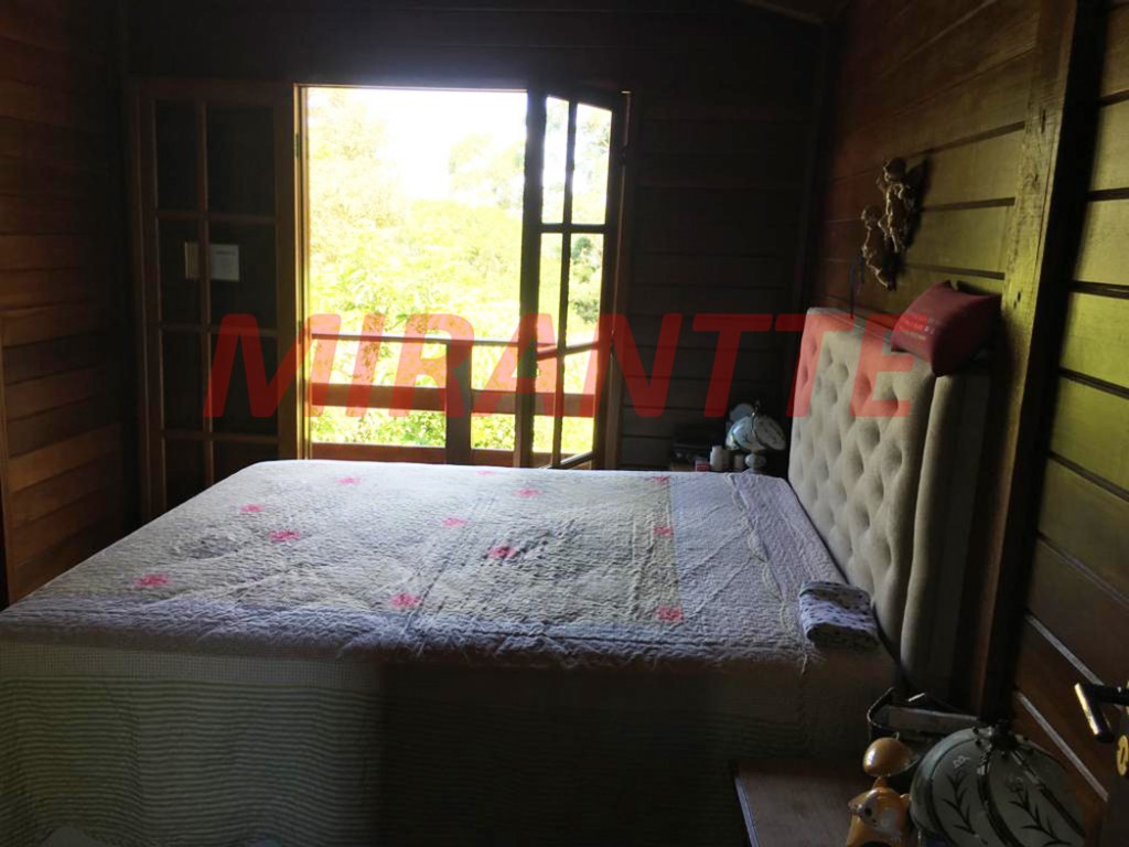 Casa terrea de 196m² com 4 quartos em Serra Da Cantareira