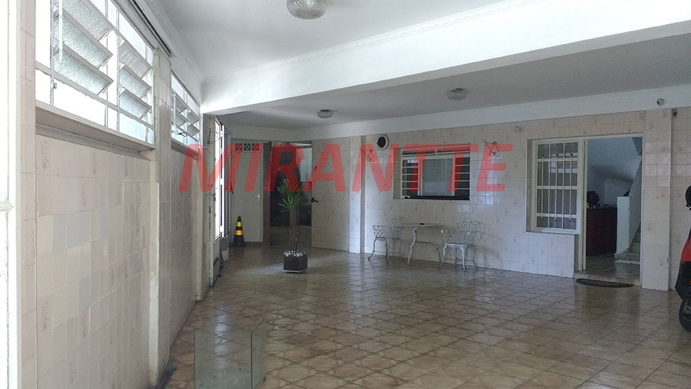 Sobrado de 330m² com 2 quartos em Casa Verde