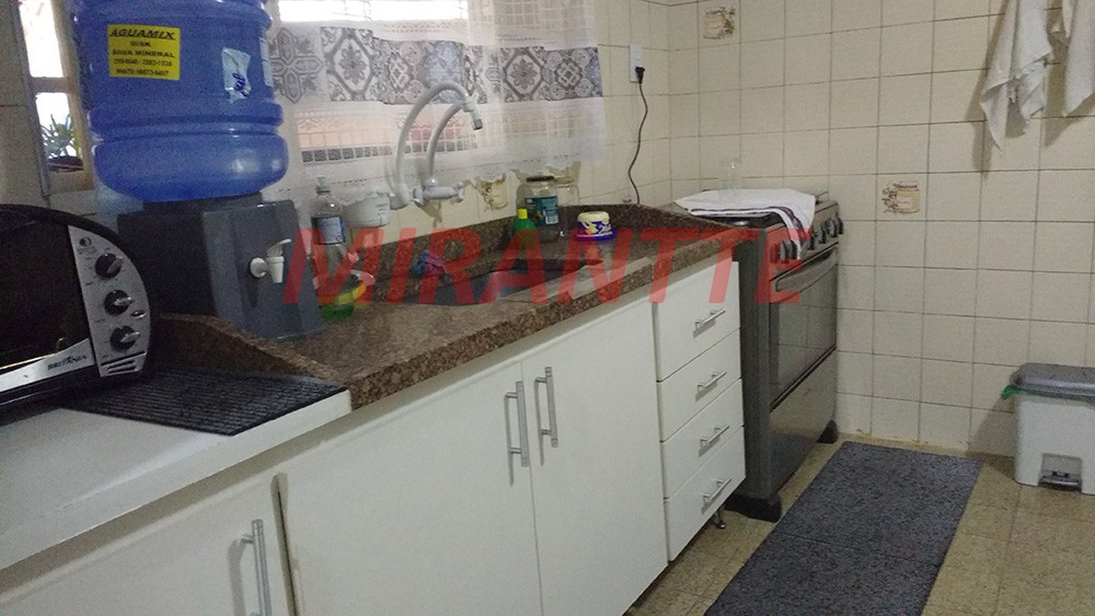Sobrado de 330m² com 2 quartos em Casa Verde