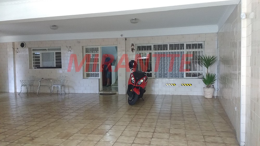 Sobrado de 330m² com 2 quartos em Casa Verde