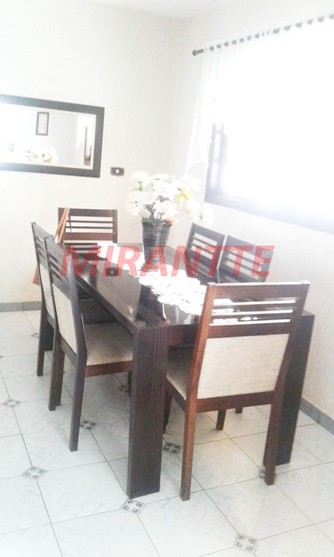 Sobrado de 250m² com 4 quartos em Jardim Três Marias