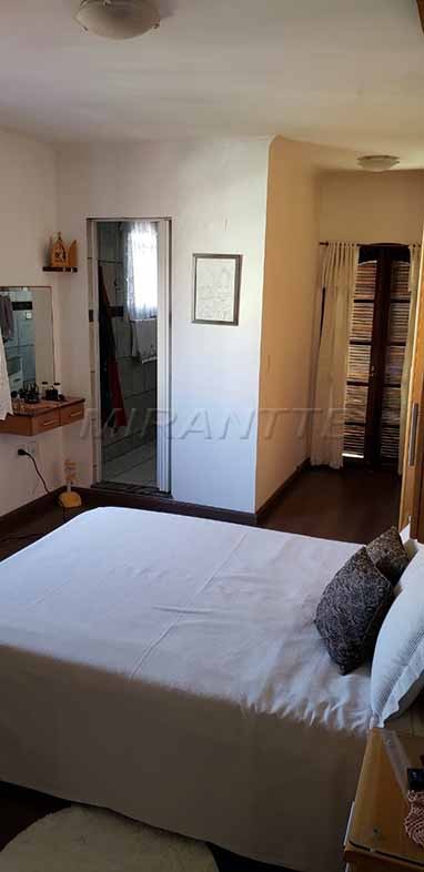 Sobrado de 320m² com 3 quartos em Pirituba