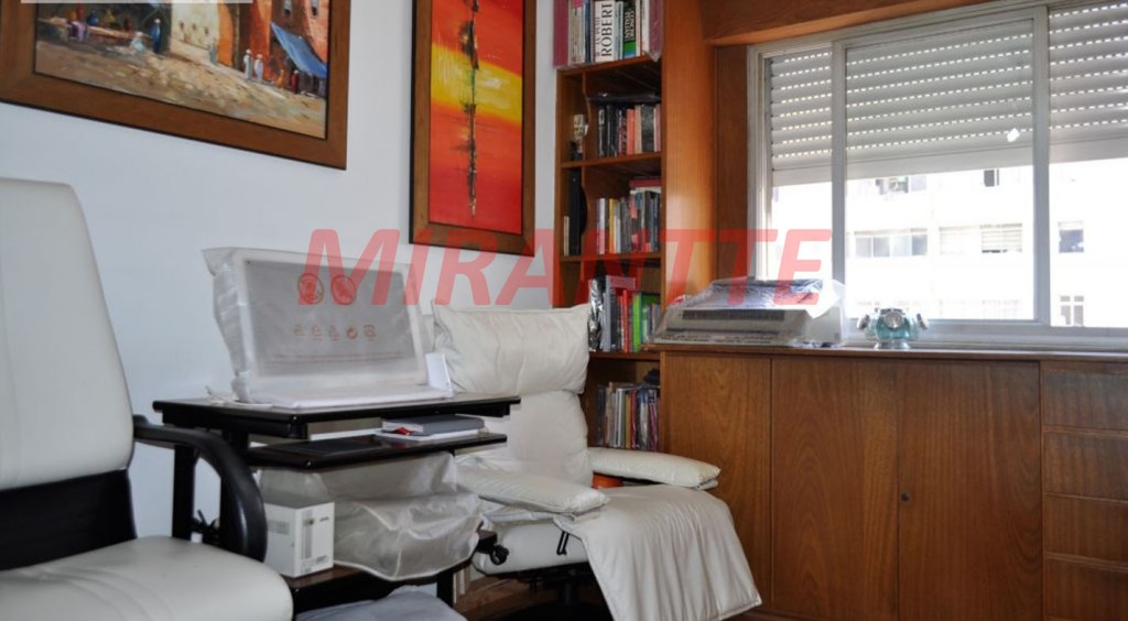 Apartamento de 130m² com 3 quartos em Jardim Paulista