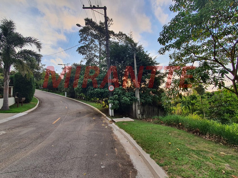 Terreno de 1360m² em Serra Da Cantareira