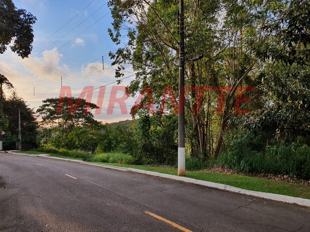 Terreno de 1360m² em Serra Da Cantareira