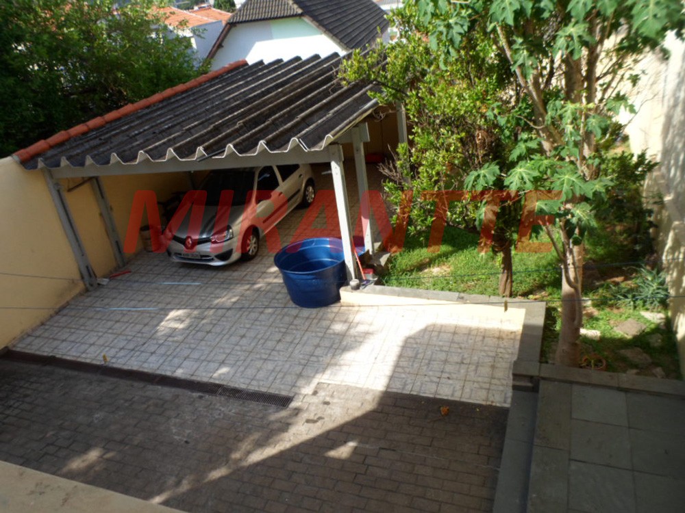 Sobrado de 340m² com 4 quartos em Vila Bela