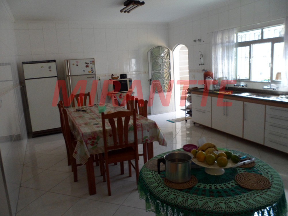Sobrado de 340m² com 4 quartos em Vila Bela