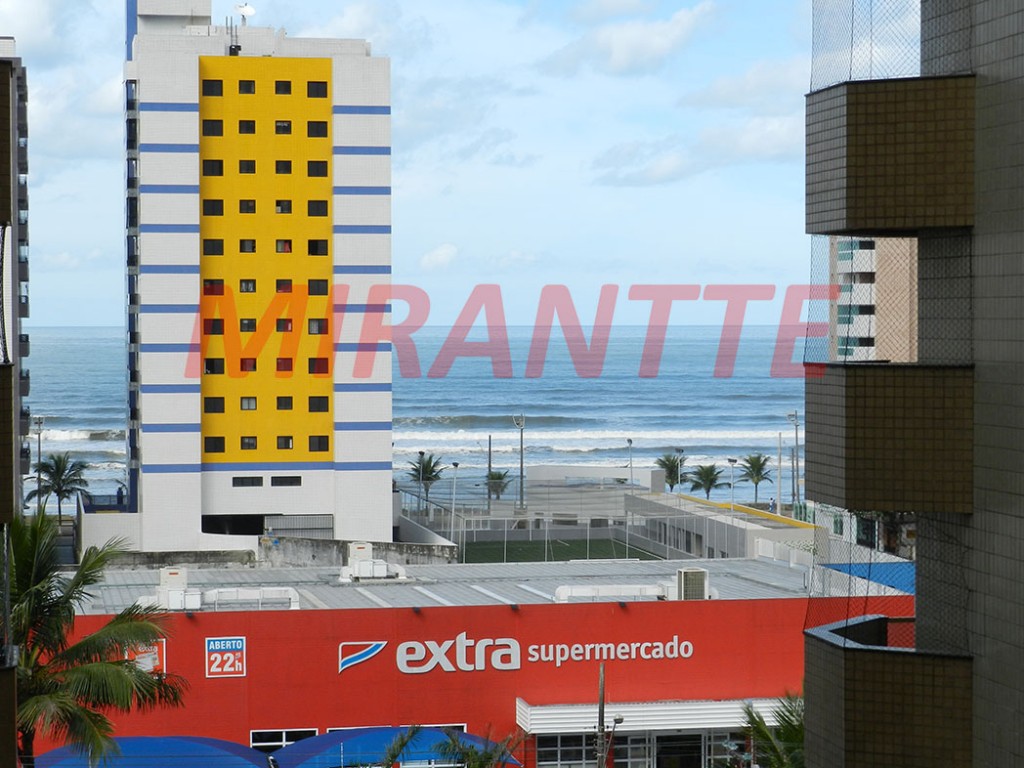 Apartamento de 120m² com 3 quartos em CENTRO