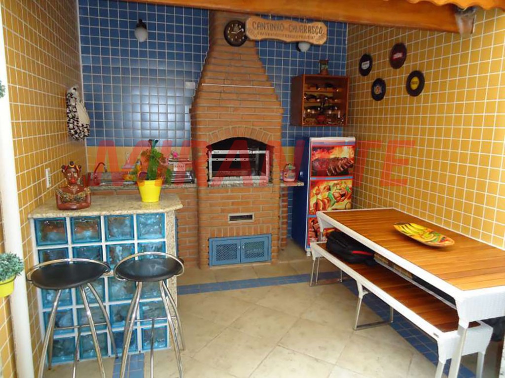Sobrado de 178m² com 3 quartos em Penha