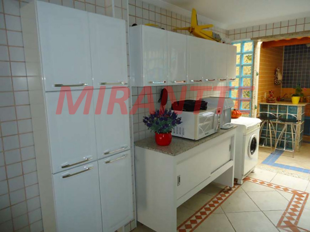Sobrado de 178m² com 3 quartos em Penha