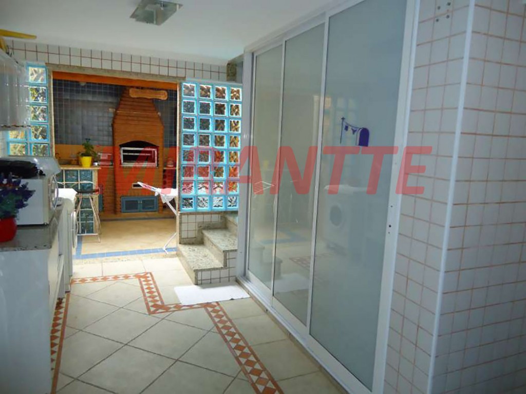 Sobrado de 178m² com 3 quartos em Penha