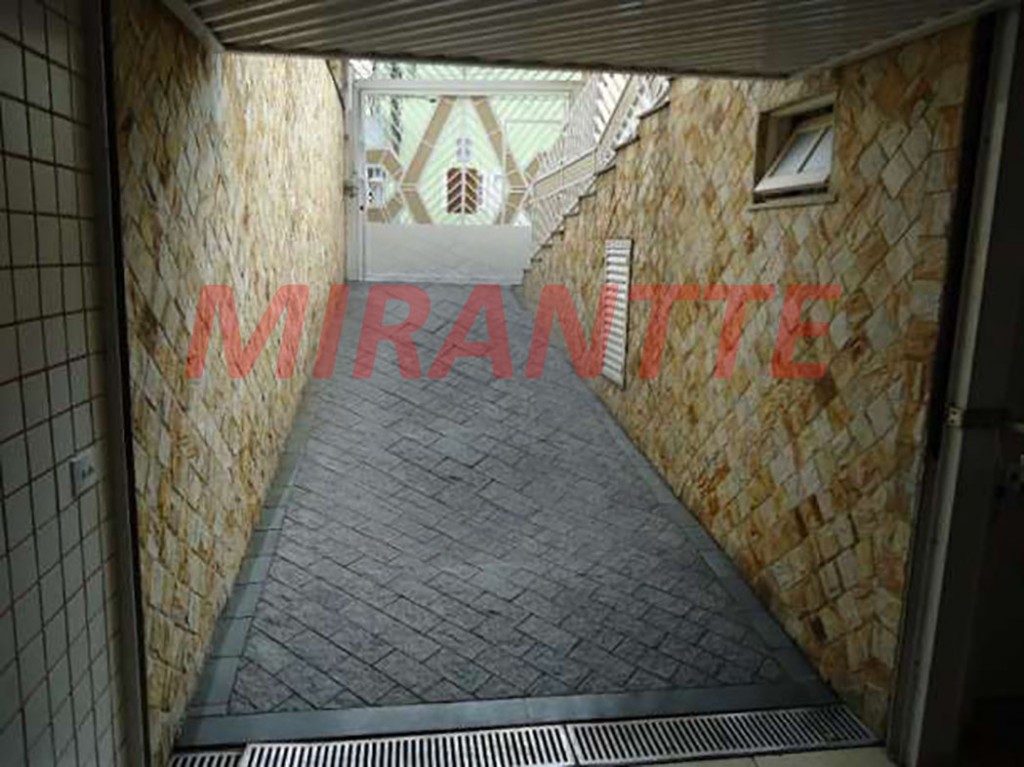 Sobrado de 178m² com 3 quartos em Penha