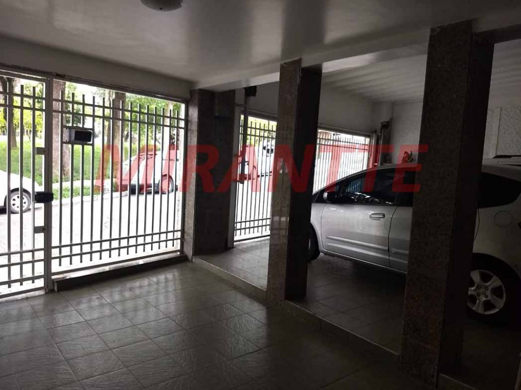 Sobrado de 319m² com 3 quartos em Água Fria