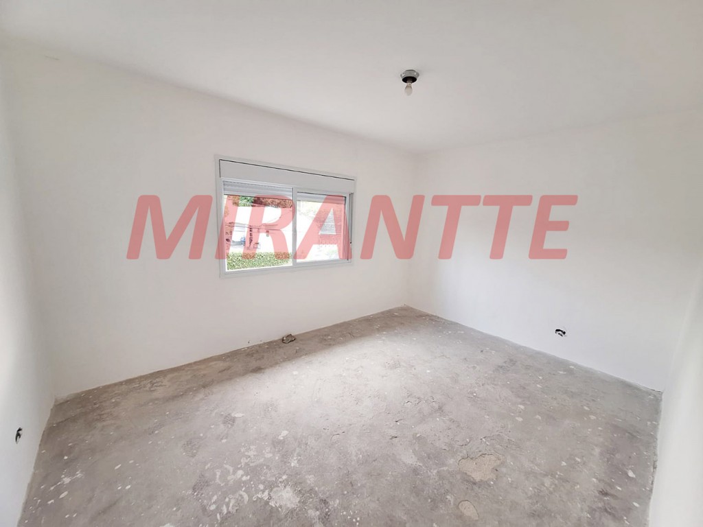 Sobrado de 115m² com 3 quartos em Vila Mazzei