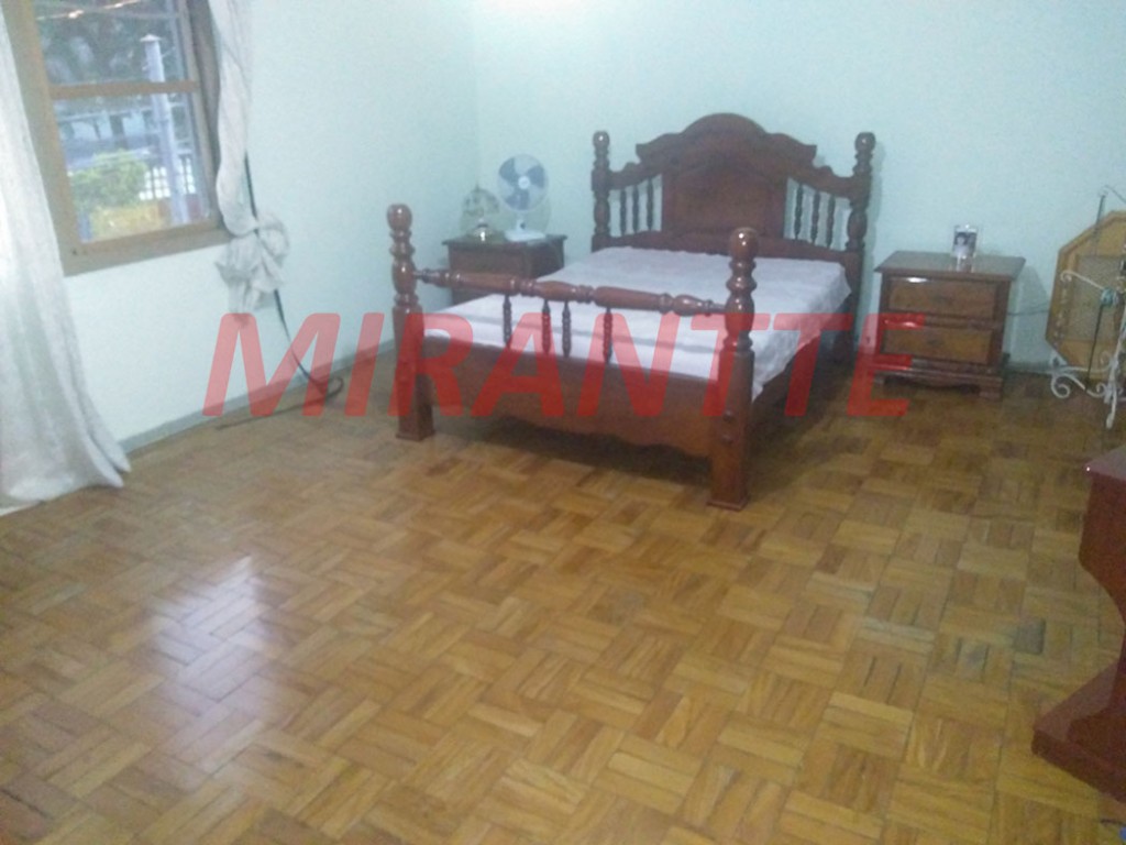 Sobrado de 172m² com 3 quartos em Vila Baruel