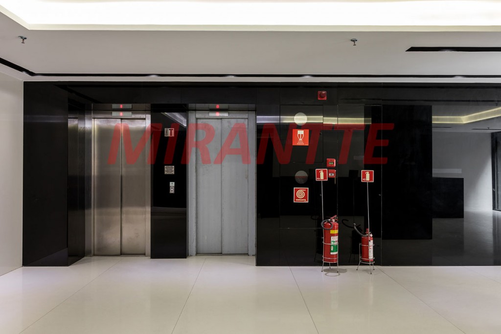 Comercial de 4431m² em Centro