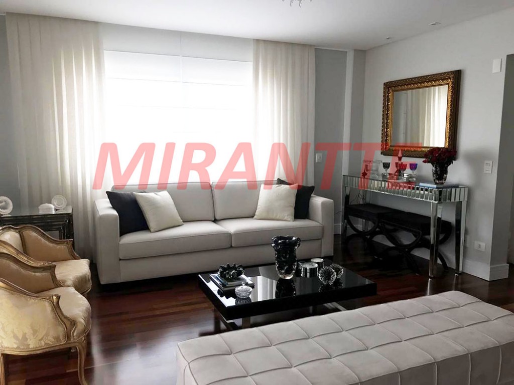 Apartamento de 260m² com 4 quartos em Santana