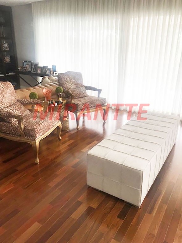 Apartamento de 260m² com 4 quartos em Santana