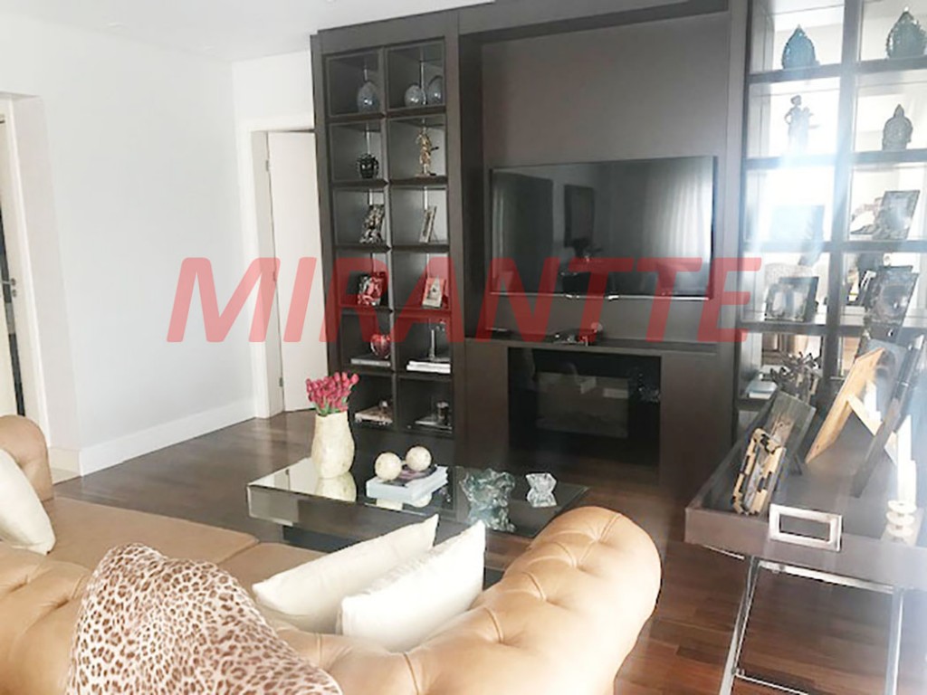 Apartamento de 260m² com 4 quartos em Santana