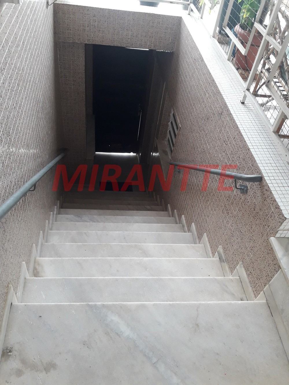 Sobrado de 176m² com 3 quartos em Vila Nivi