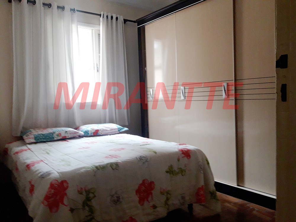 Sobrado de 176m² com 3 quartos em Vila Nivi