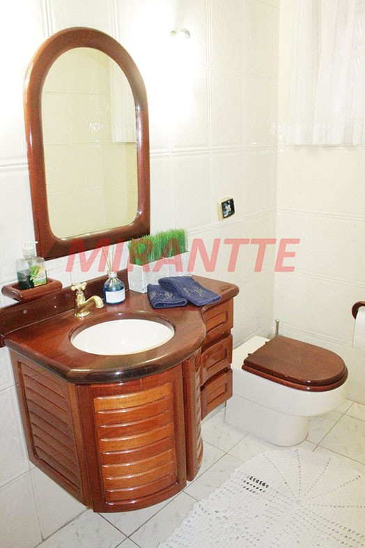 Sobrado de 340m² com 3 quartos em Jardim Virginia Bianca