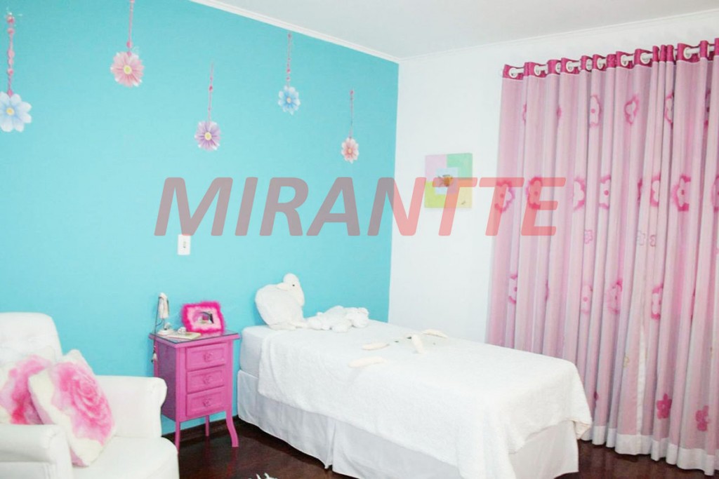 Sobrado de 340m² com 3 quartos em Jardim Virginia Bianca