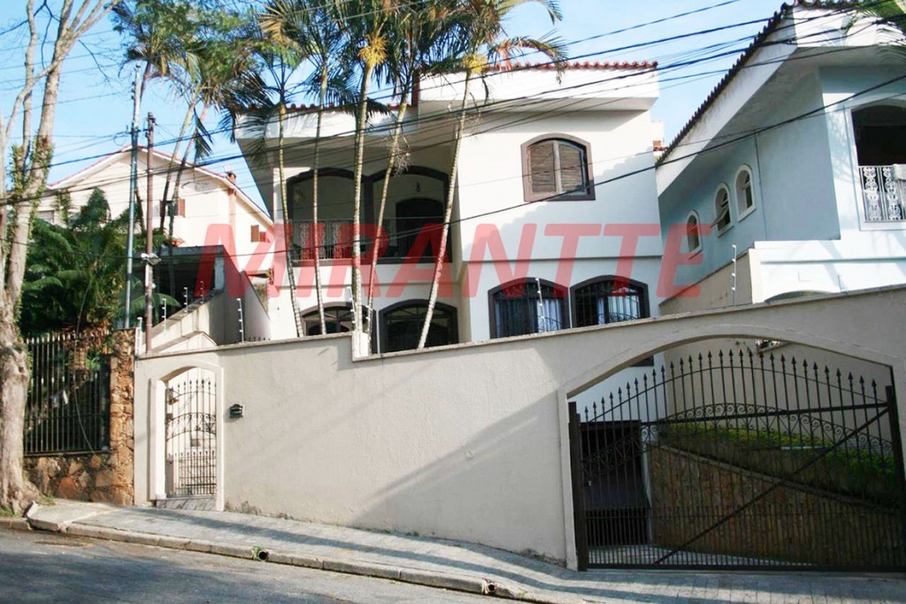 Sobrado de 340m² com 3 quartos em Jardim Virginia Bianca