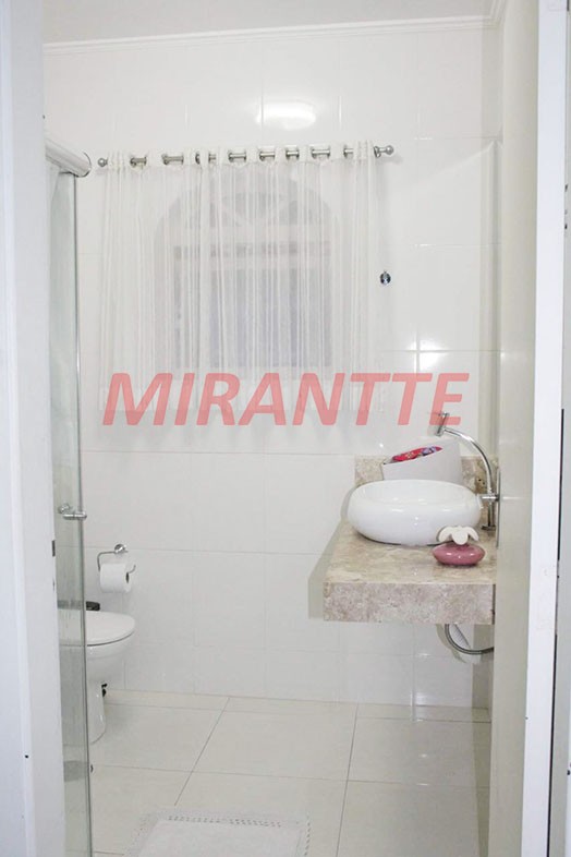 Sobrado de 340m² com 3 quartos em Jardim Virginia Bianca