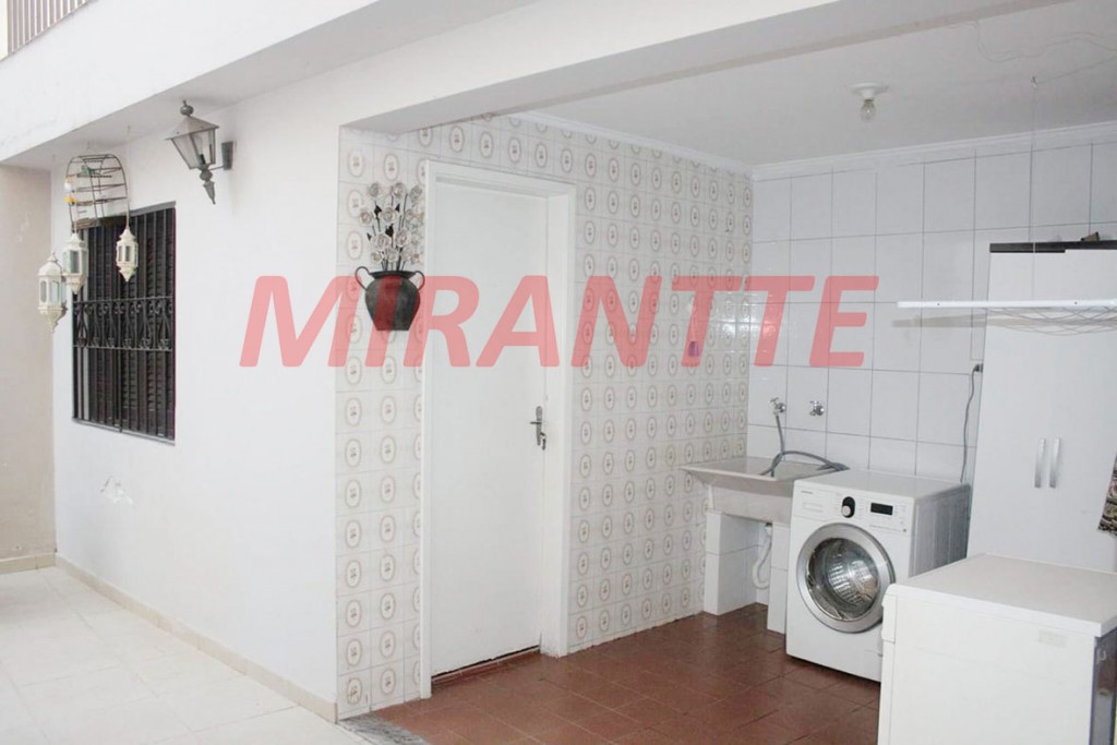 Sobrado de 340m² com 3 quartos em Jardim Virginia Bianca