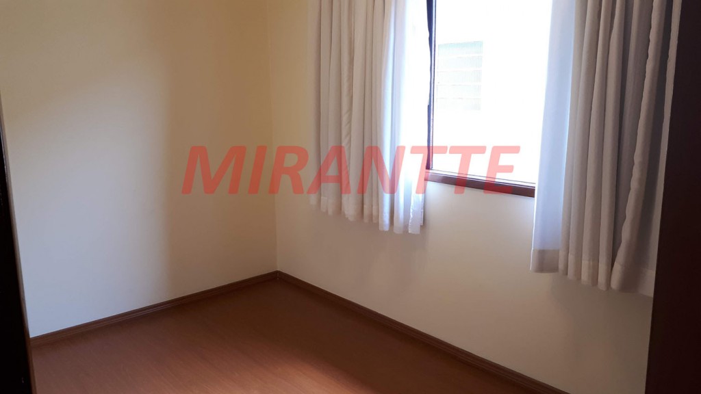 Sobrado de 165m² com 3 quartos em Santana