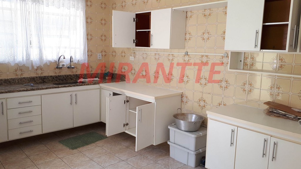 Sobrado de 165m² com 3 quartos em Santana