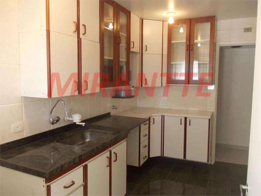 Apartamento de 73m² com 3 quartos em Água Fria