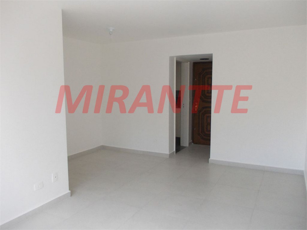 Apartamento de 73m² com 3 quartos em Água Fria